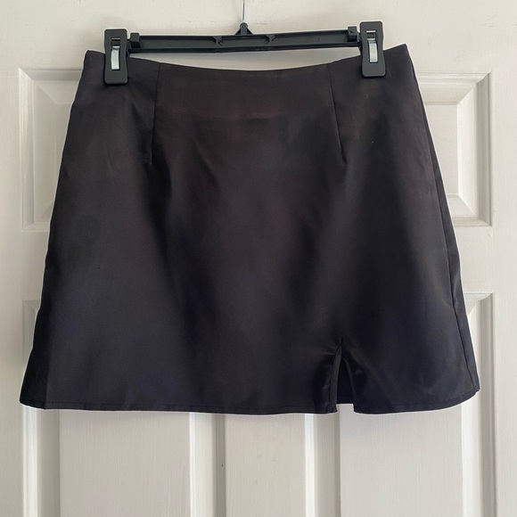 SHEIN Dresses & Skirts - Shein Black Satin Mini Skirt Size M Petite